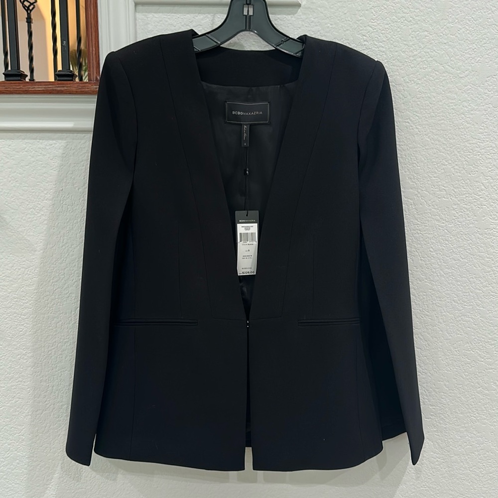 BCBGMaxAzria Upas Cape in Black Size Small NWT